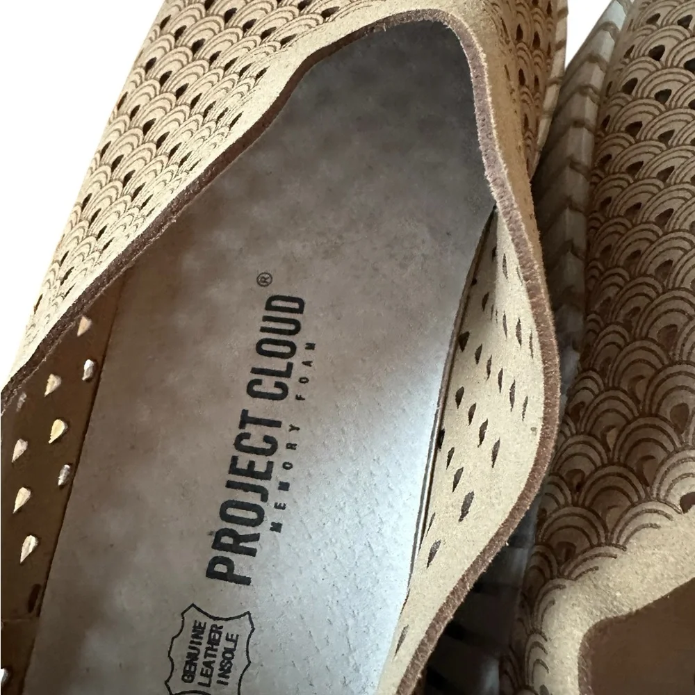 PROJECT CLOUD DAFFODIL Women’s Slide On Loafers | Beige | Sz 9 EU 40